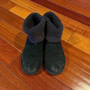 BLACK KIDS UGG WITH KNIT TOP SIZE 4 (ALSO WOMENS 7)